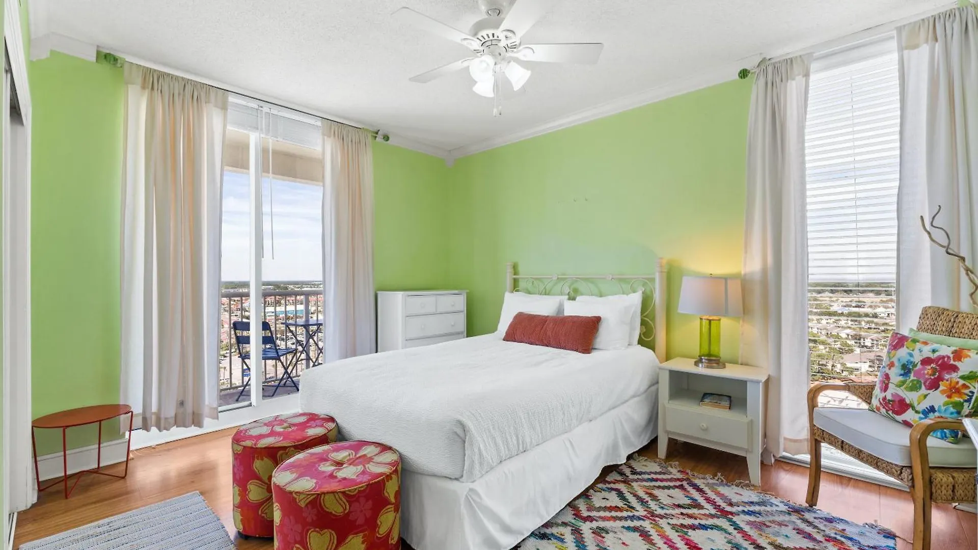 Apartment Majestic Beach Towers Resort By Panhandle Getaways Panama City Beach