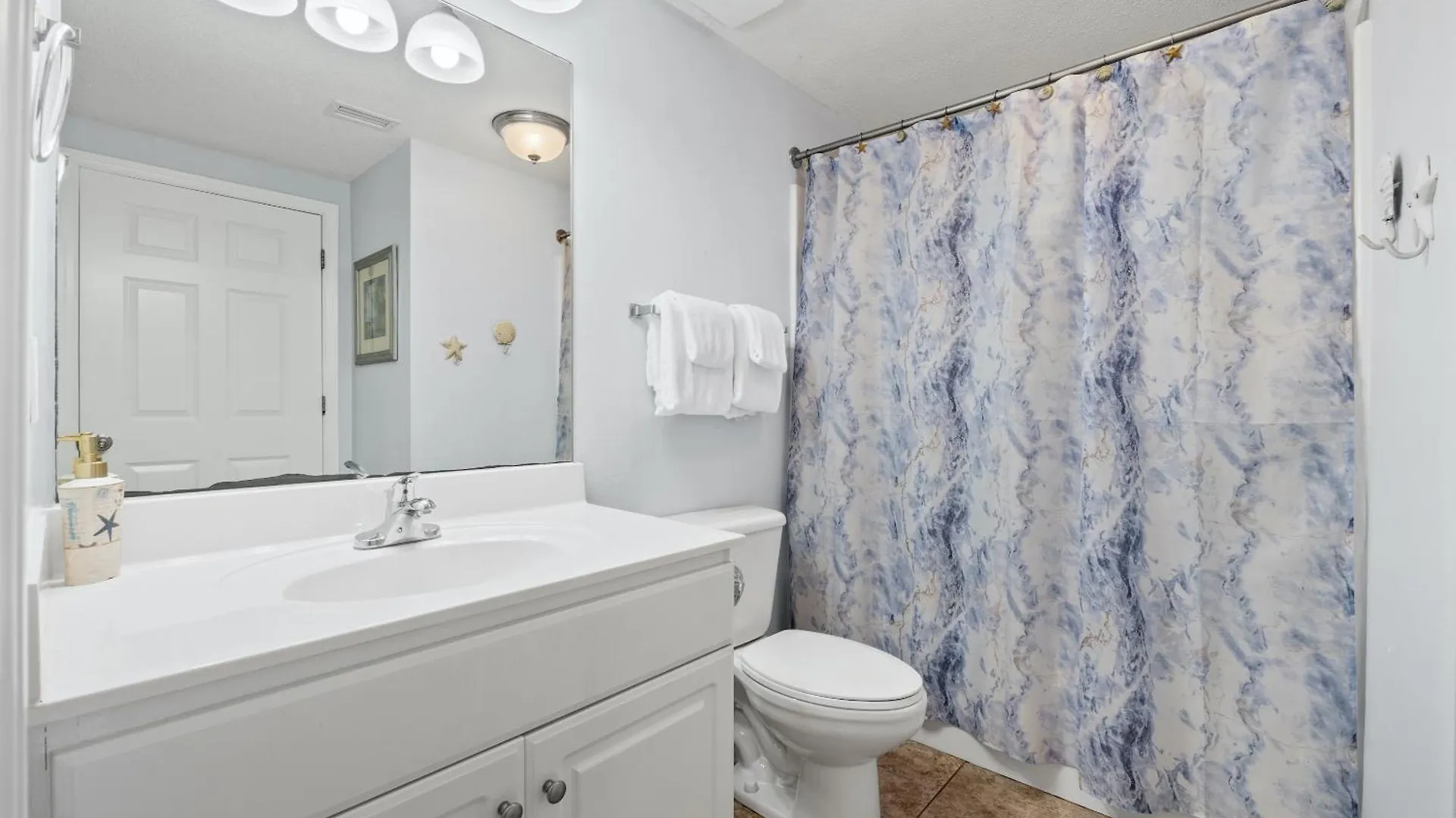 Majestic Beach Towers Resort By Panhandle Getaways Panama City Beach