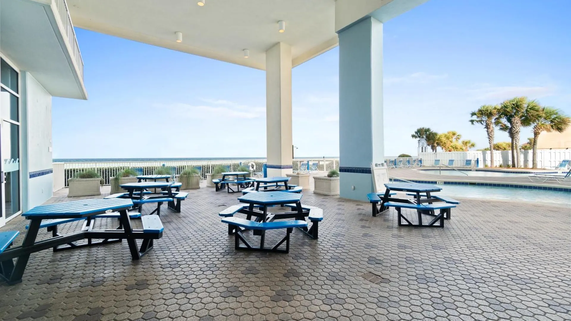 Apartment Majestic Beach Towers Resort By Panhandle Getaways Panama City Beach